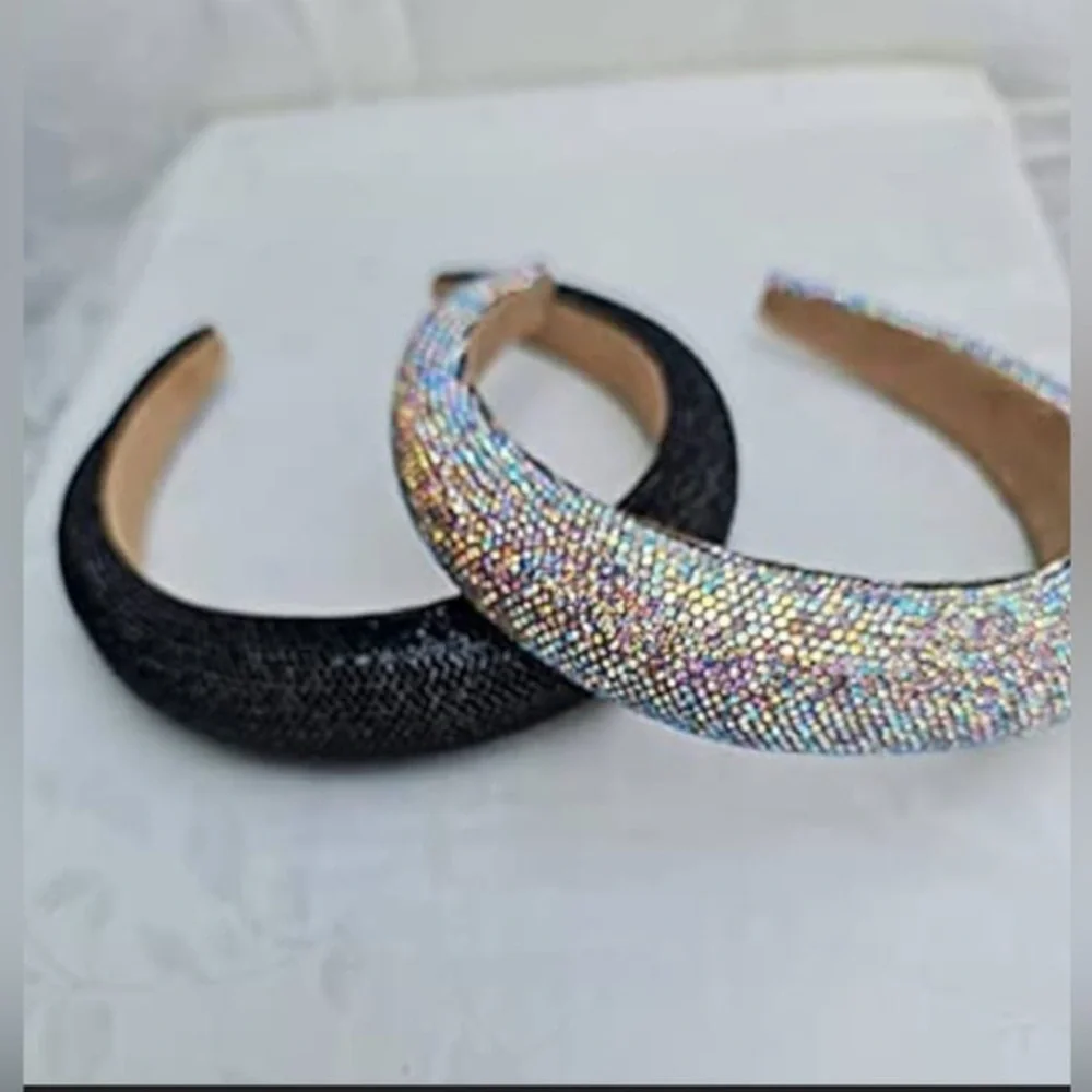 ✨ NWT Elegant Crystal Embellished Headband